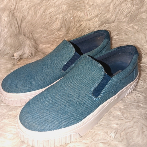 Nine West Slip On Loafers - Picture 1 of 7